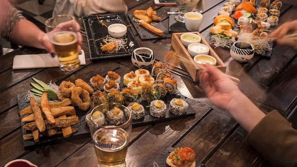 La tradición japonesa del izakaya.