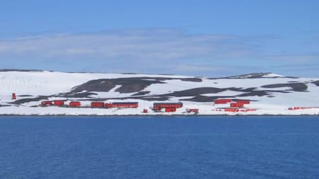 Base Carlini (Isla 25 de Mayo)