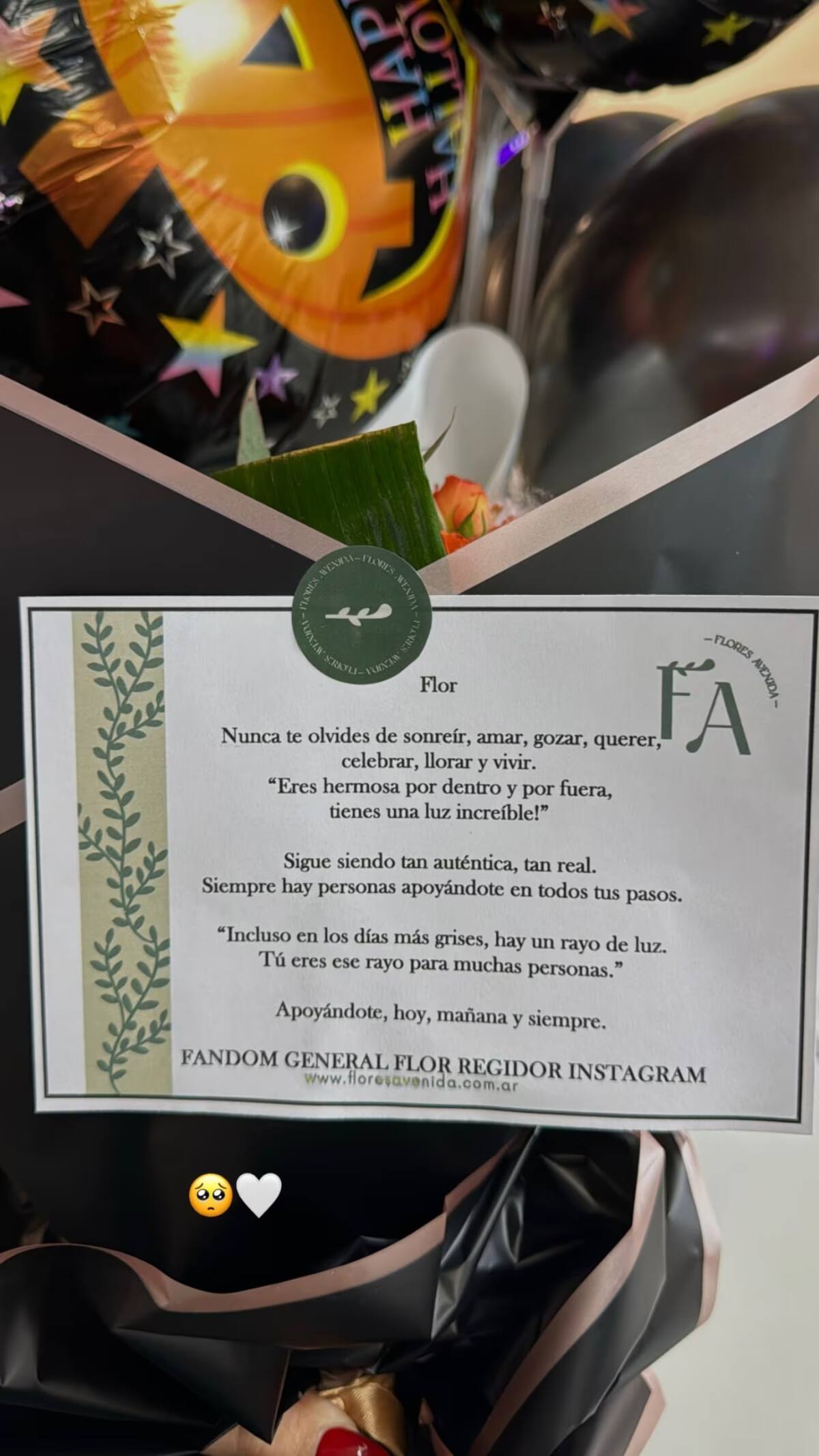 El regalo para Flor Regidor por parte de sus seguidores. Foto: Instagram.