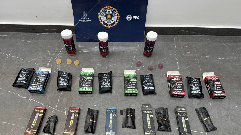 Operativo contra la venta ilegal de productos de vapeo con THC y nicotina.