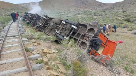 Descarriló el histórico tren La Trochita. Foto: redes sociales