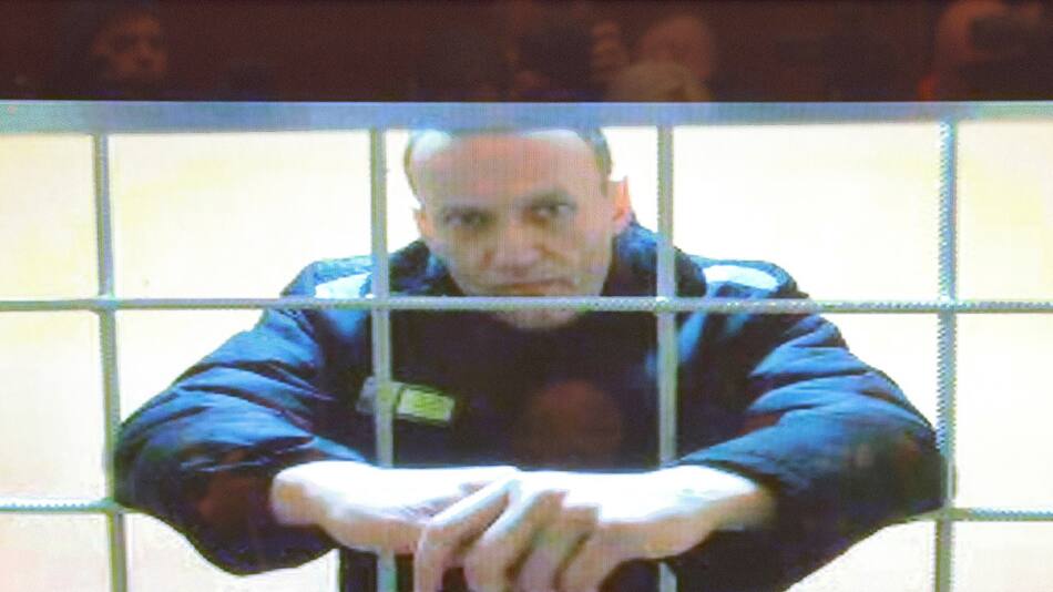 Alexei Navalny, tras las rejas. Foto: Reuters