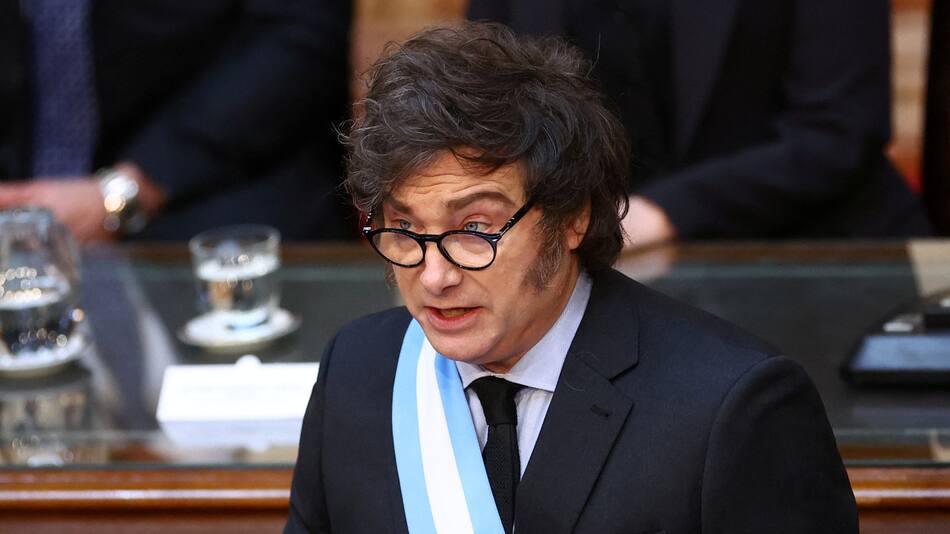 Javier Milei presentó el Presupuesto 2025 en el Congreso. Foto: Reuters