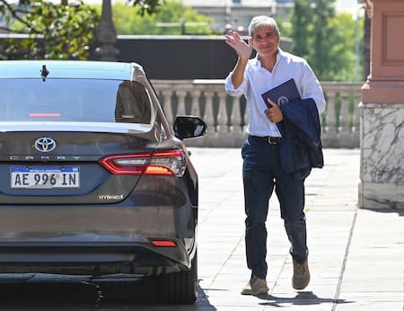 Luis Caputo en casa rosada