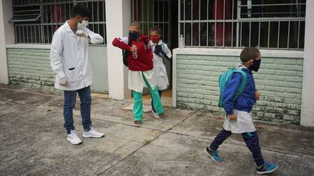 Clases en Uruguay. Foto: Reuters