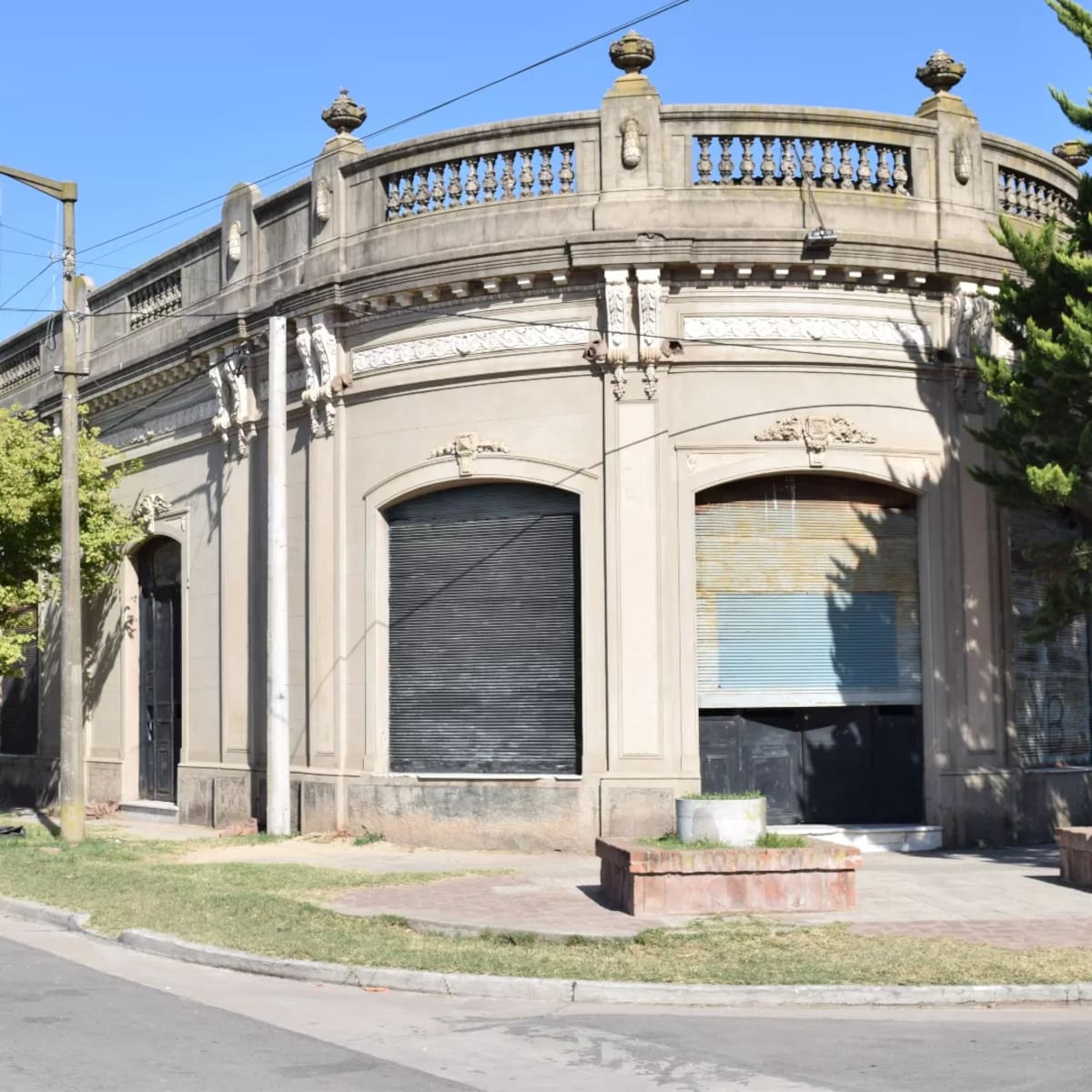 Paisajes tranquilos y rincones únicos que van mucho más allá de su famosa fiesta