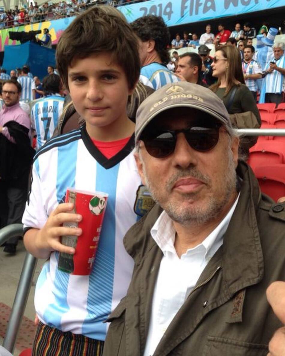 Gustavo Yankelevich junto a Valentín. Foto: Instagram/valenyan_