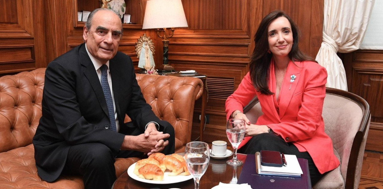 Guillermo Francos y Victoria Villarruel.