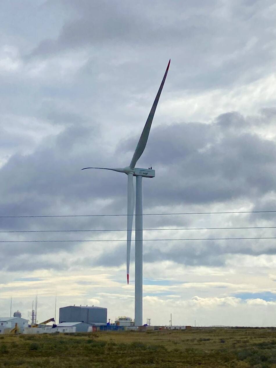 Energía eólica en Haru Oni. Foto Twitter @cesar_quezada.