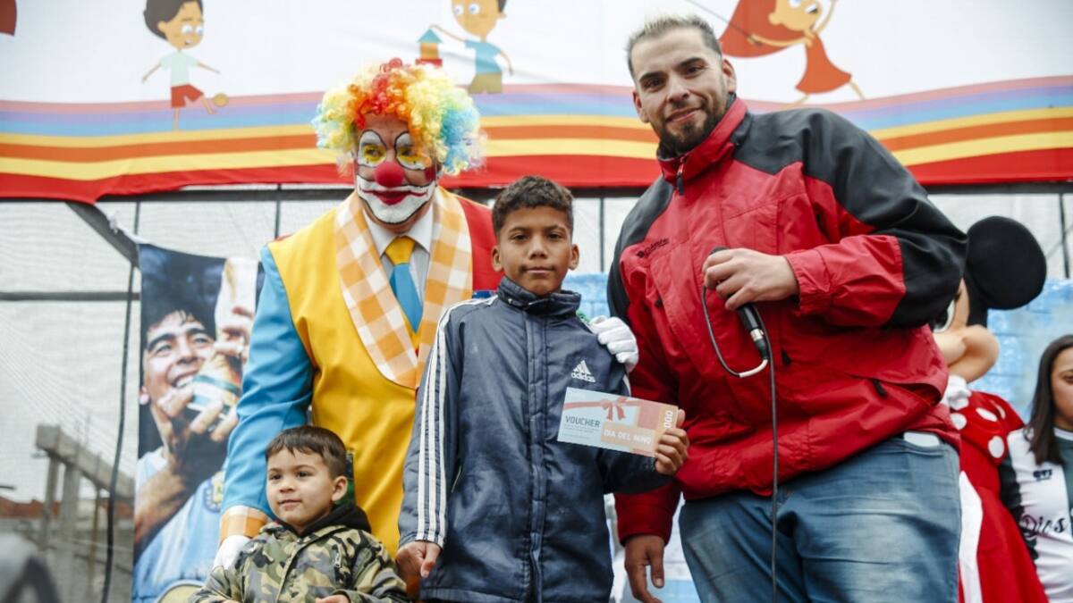 Día de las Infancias con El Retutu y El payaso Tuerquita en Gregorio de Laferrere.