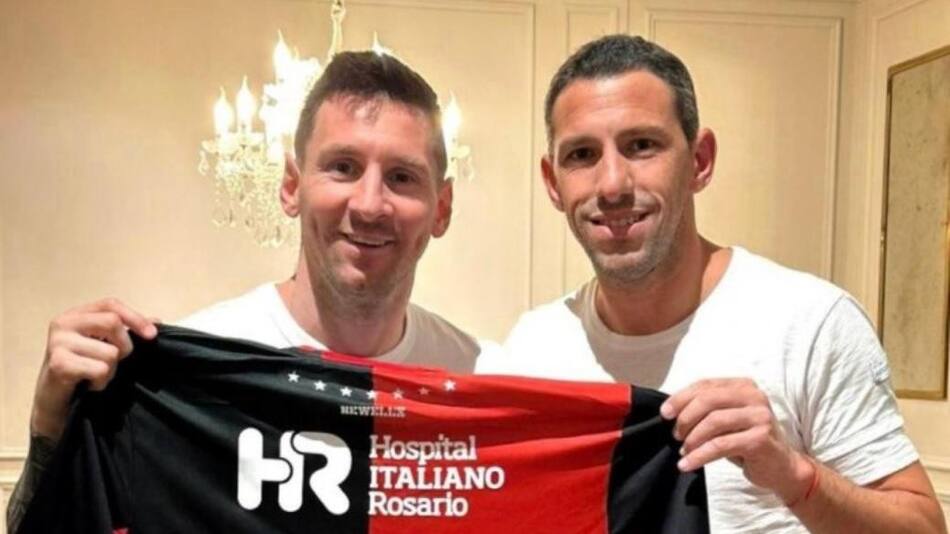 Lionel Messi y Maxi Rodríguez. Foto: Redes.