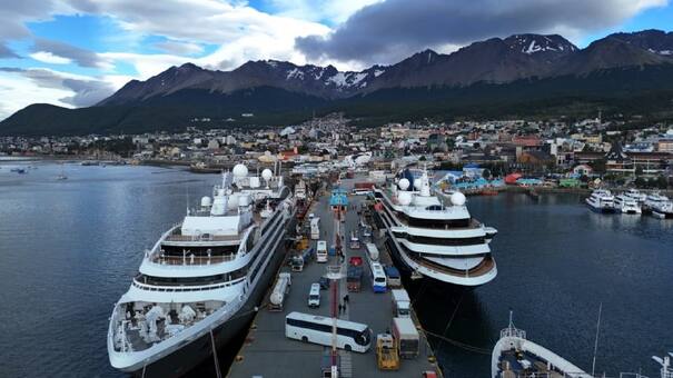 Un prestigioso ranking escogió los 10 puertos de cruceros más pintorescos del mundo y uno está en la Argentina