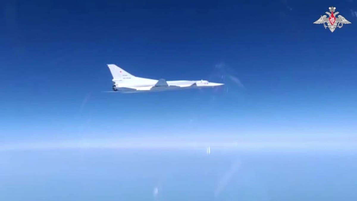 Bombarderos rusos sobrevuelan el espacio aéreo de la OTAN. Foto: Reuters.