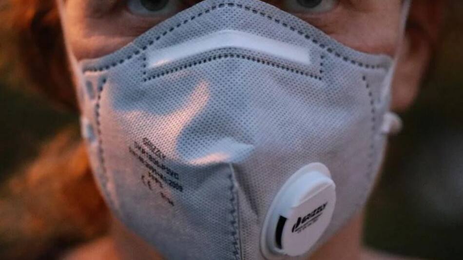 Máscarilla con válvula, coronavirus