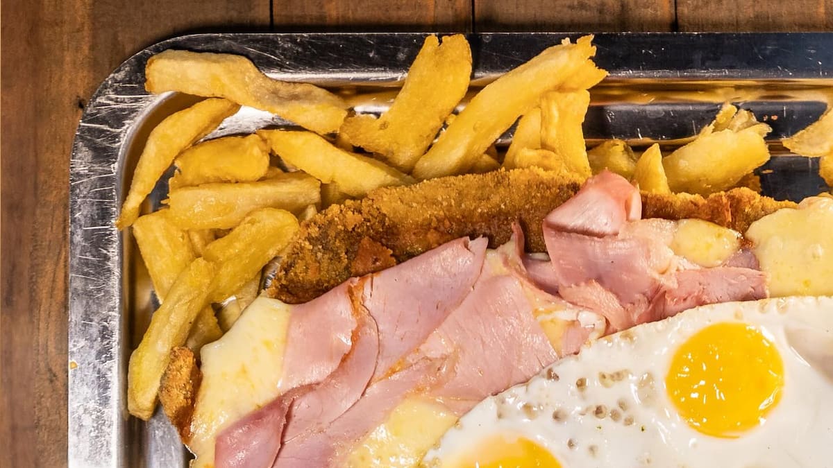 El bodegón que homenajea a Diego Maradona y es perfecto para los paladares más exquisitos: dónde queda y cuál es su menú