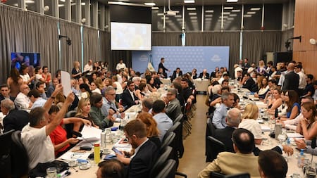 Comenzó la reunión de comisiones y se define cuándo se tratará la reforma laboral en Diputados