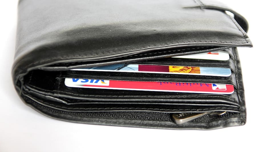 Prohíben llevar esta tarjeta en la billetera: parece inofensiva, pero es peligrosa. Foto: Pixabay.