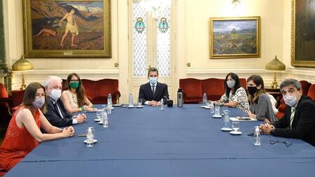 Sergio Massa reunido con ministros