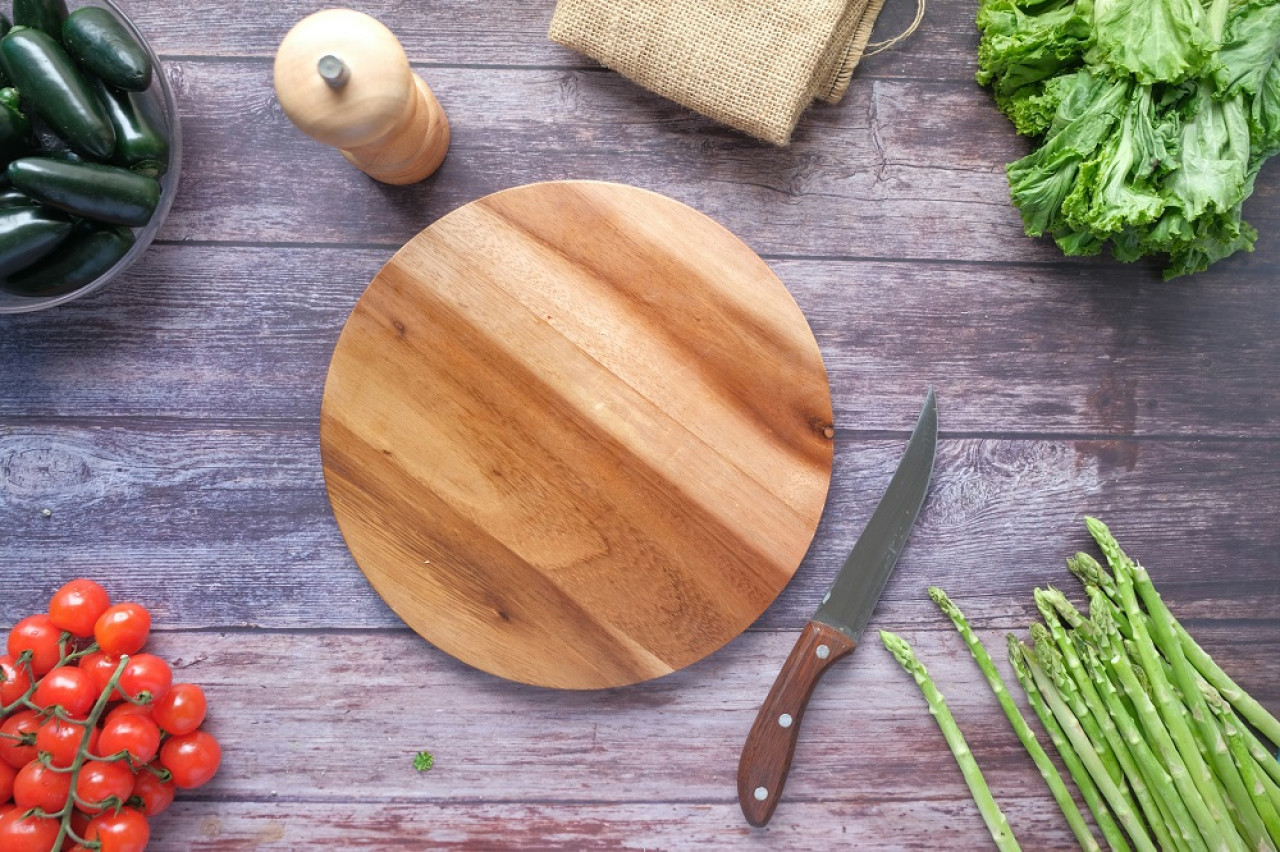 Tabla de picar, limpieza, consejos útiles. Foto: Unsplash.