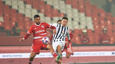 Rodrigo Garro marcó para Talleres ante River. Foto: Twitter @CATalleresdecba.