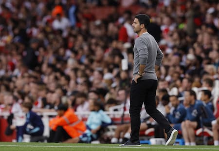 Mikel Arteta, técnico del Arsenal. Foto: Reuters.