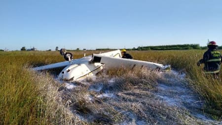 Imágenes impactantes: así se estrelló un avión militar durante un festival aéreo en Santa Fe