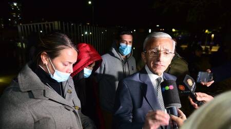 Carlos Nayi y familiares de los bebés fallecidos en Córdoba. Foto: Gentileza La Voz