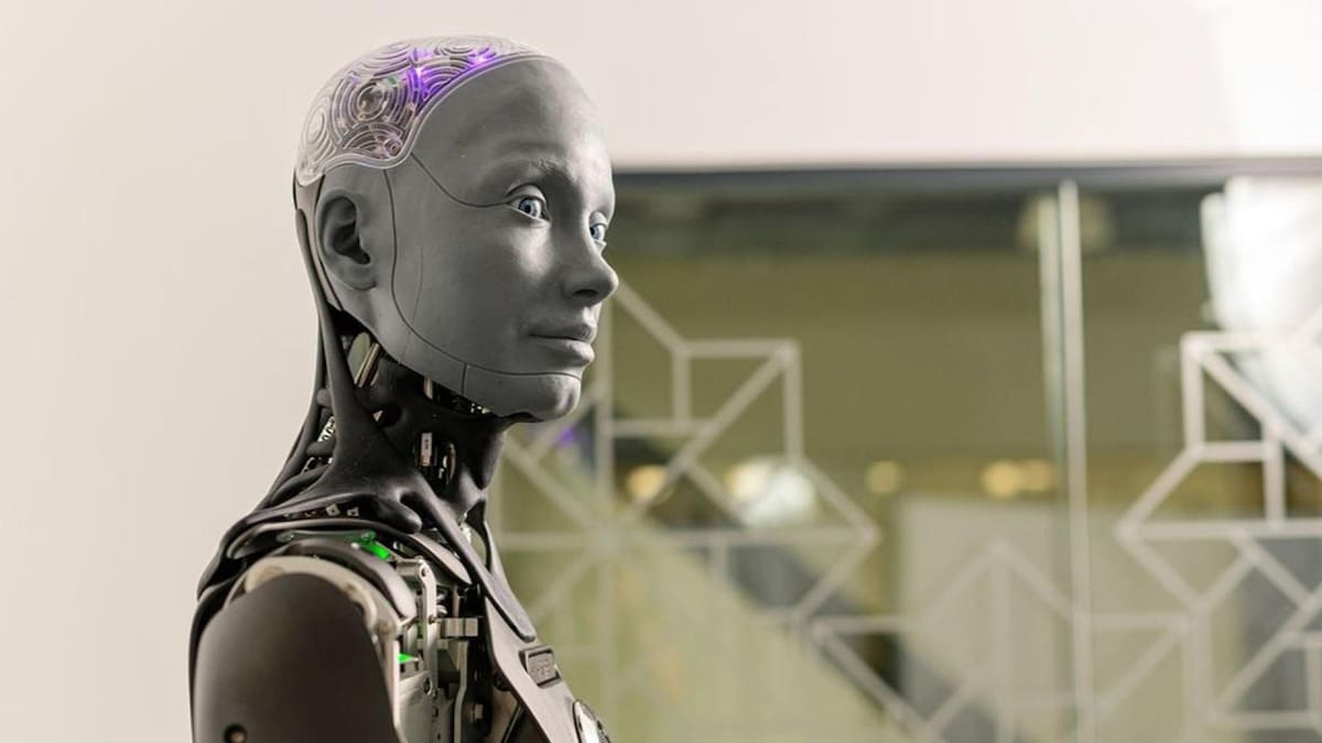 Ameca, el robot humanoide que puede interactuar con humanos. Foto: EFE