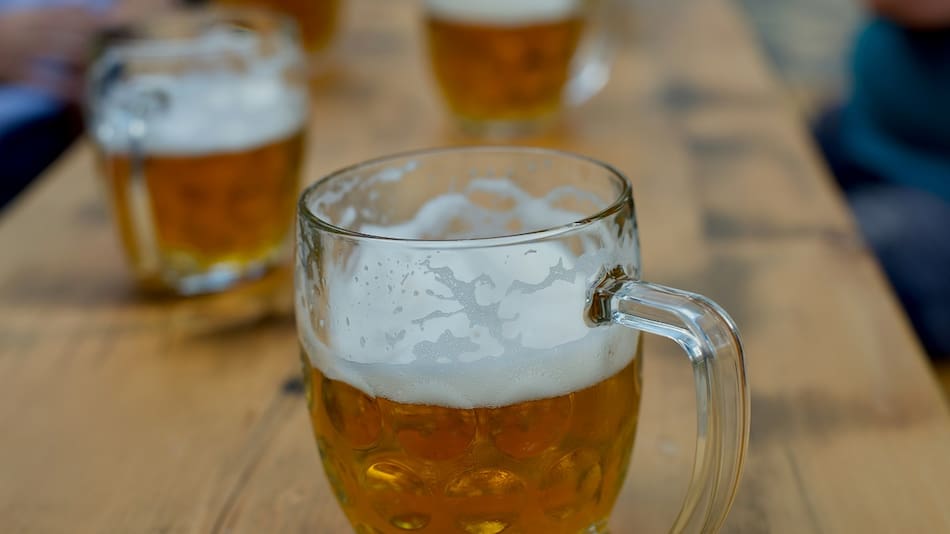 Cerveza; cervecerías.