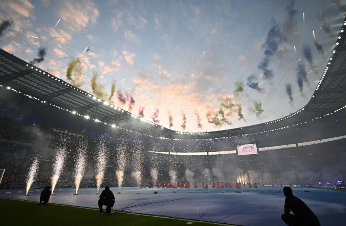 Show Camila Cabello, final de Champions League. Foto: Reuters.