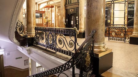 El primitivo edificio del pasaje se mantuvo hasta el año 1912,