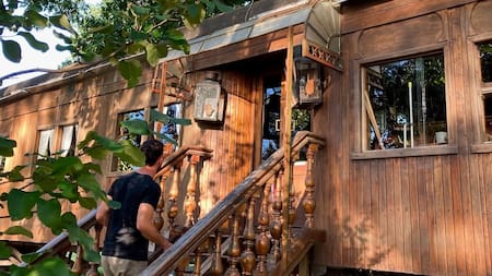 Cómo es hospedarse en un vagón de tren.