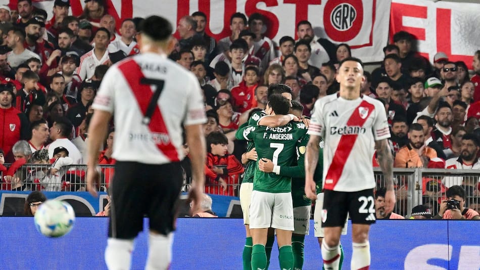 River Plate vs. Palmeiras en el estadio Mas Monumental, por el partido de ida de los cuartos de la Copa Libertadores 2025.