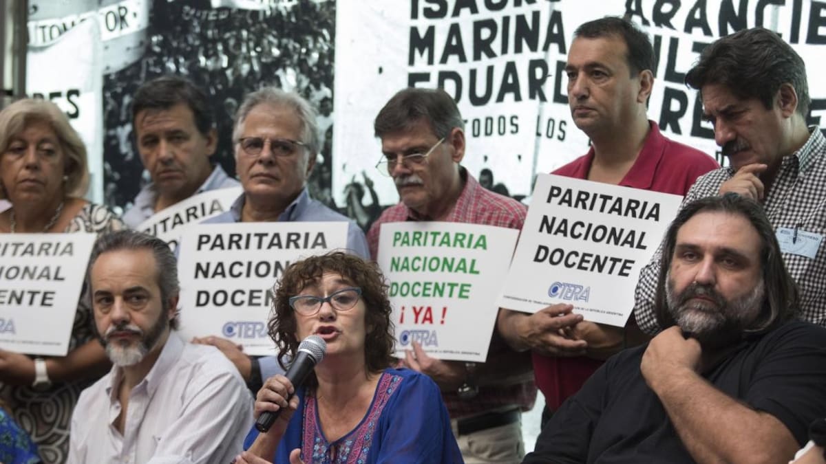 CTERA confirmó paro de docentes en todo el país el lunes y martes próximos