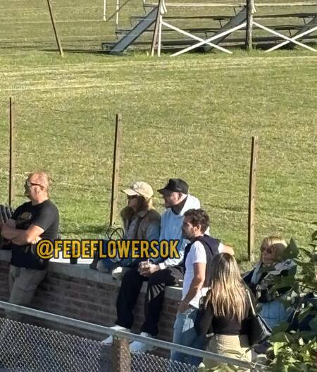 La China Suárez, Mauro Icardi y Nicolás Cabré apoyando a Rufina. Foto: FedeFlowersOk.