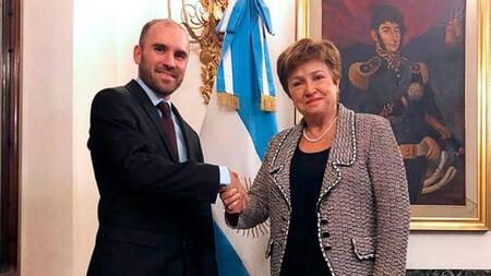 La directora gerente del FMI, Kristalina Georgieva, y el ministro de Economía, Martín Guzmán.