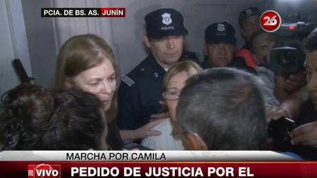 Marcha por Camila Borda en Junín