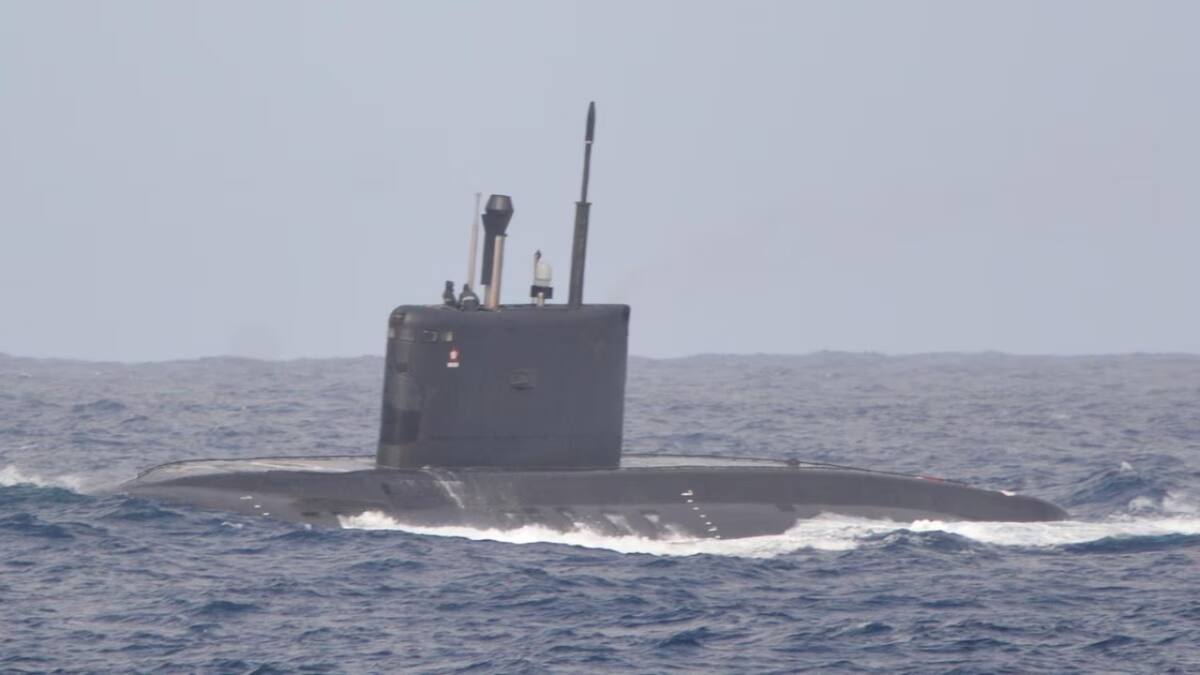 El submarino ruso perseguido por la Armada. Foto: EMAD.