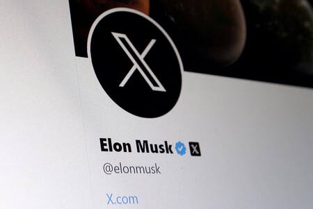 Logo de X; Twitter; Elon Musk. Foto: Reuters.