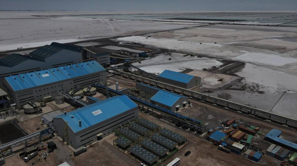 Primera planta de litio en Bolivia. Foto: EFE.