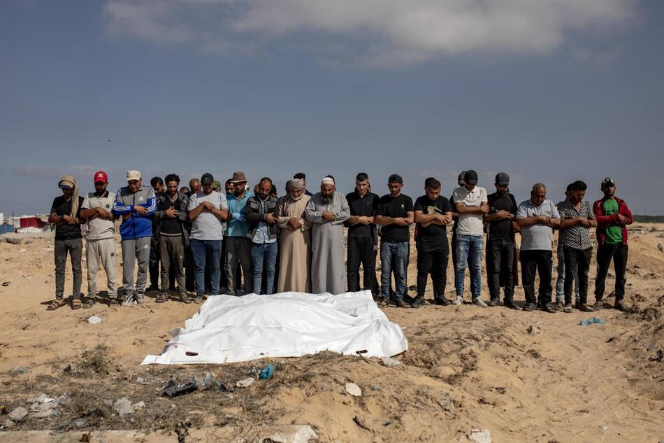 Destrozos en Rafah, Franja de Gaza; guerra Israel-Hamás. Foto: EFE