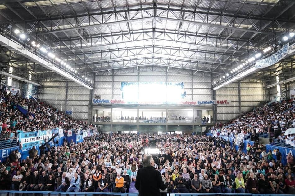 Máximo Kirchner en el cierre del congreso partidario del PJ. Foto: FdT