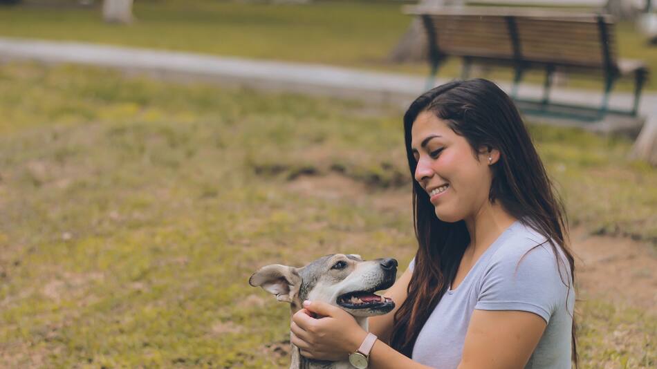 Los perros prefieren voces femeninas. Foto: Unsplash
