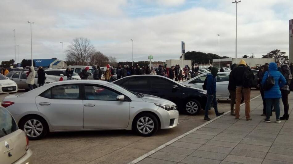 Aeropuerto de Mar del Plata evacuado