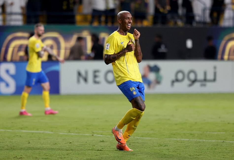 Anderson Talisca marcó un doblete en la victoria sobre Istiklol. Foto: Reuters.