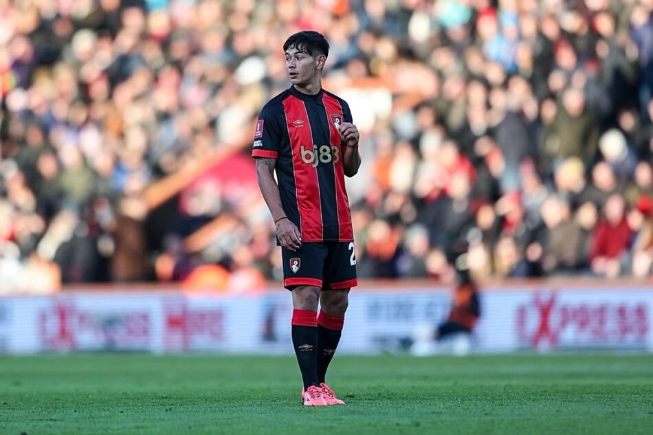 Julio Soler en el Bournemouth. Foto: Instagram @julio_soler_