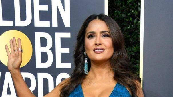 Salma Hayek y el "escotazo" en los Globos de Oro