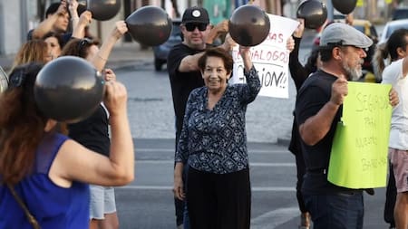 Manifestaciones en Chile en contra del crimen organizado y el narcotráfico. Foto: EFE.
