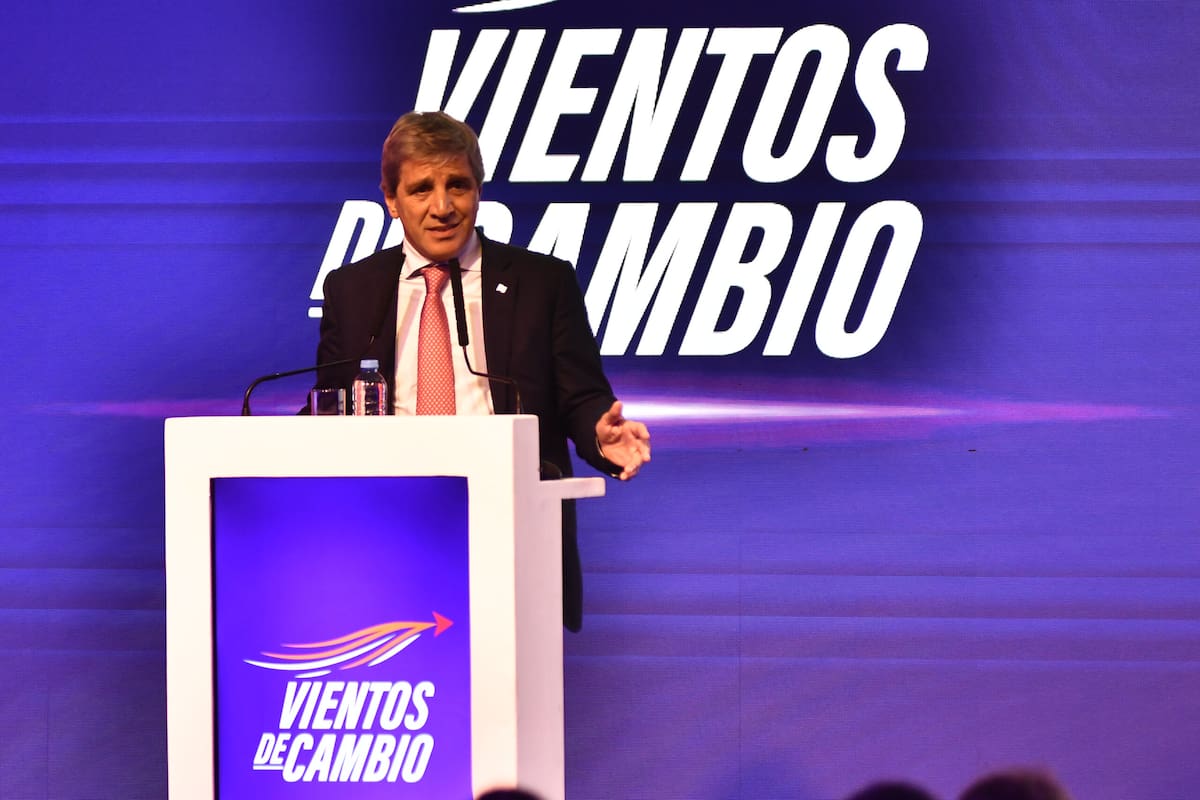 El Ministro de Economía, Luis Caputo, durante la segunda jornada de La cumbre internacional «Vientos de Cambio: Avanza la Libertad en Argentina y las Américas»