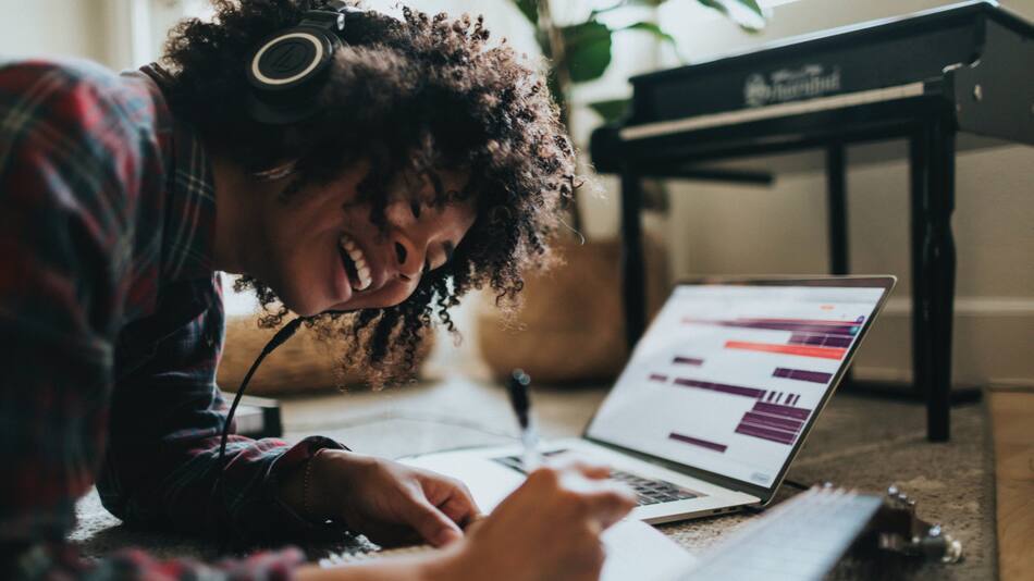 La música como herramienta de concentración. Foto: Unsplash